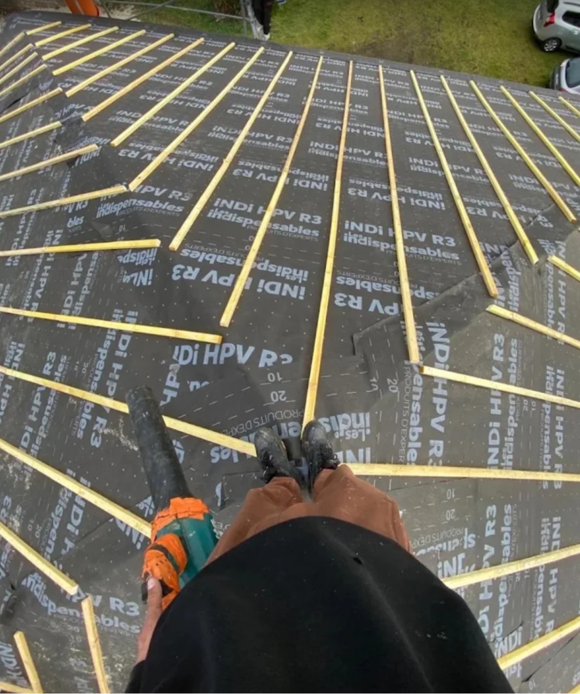 ARTISAN COUVREUR ALBI 81 TARN POSE TOITURE CHARPENTE TRAVAUX